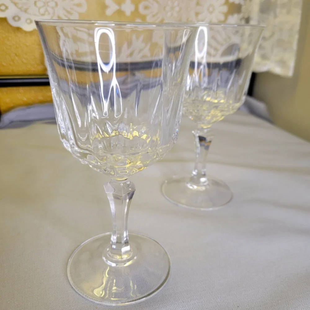 2 Vtg Cut Crystal Footed Pedestal Wine Champagne Glasses